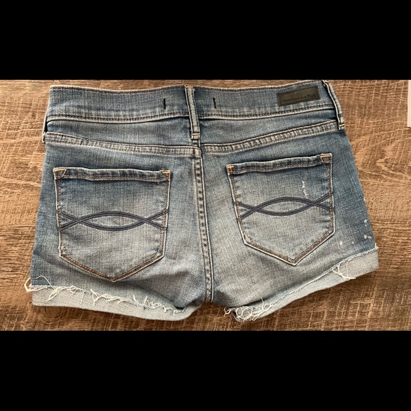 Abercrombie & Fitch Jean Shorts - Picture 2 of 4